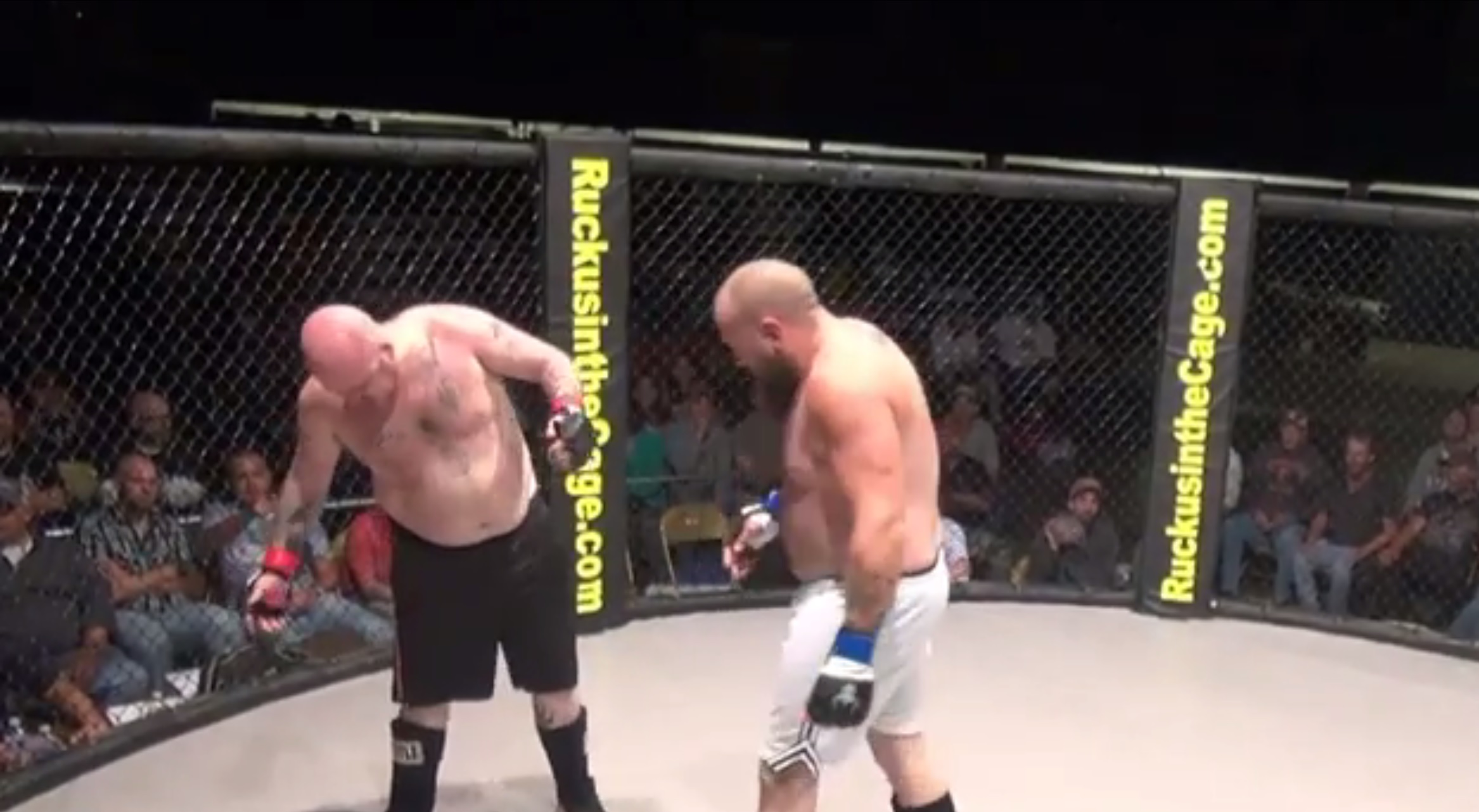 MMA Fighter Poops During Fight